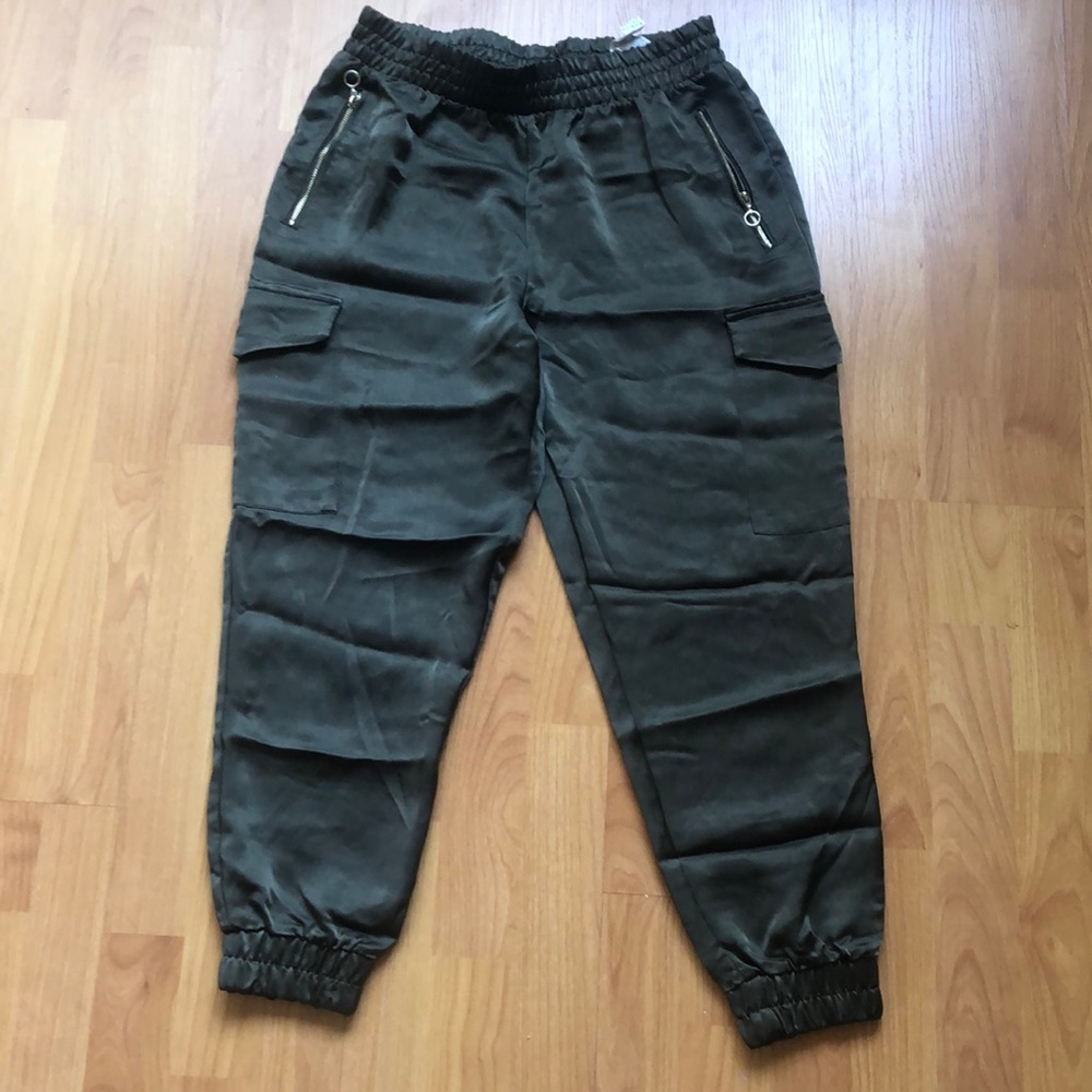 Zara size medium Olive satin cargo pants